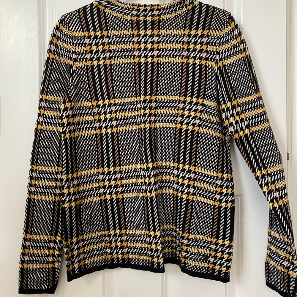 Olsen black and yellow sweater